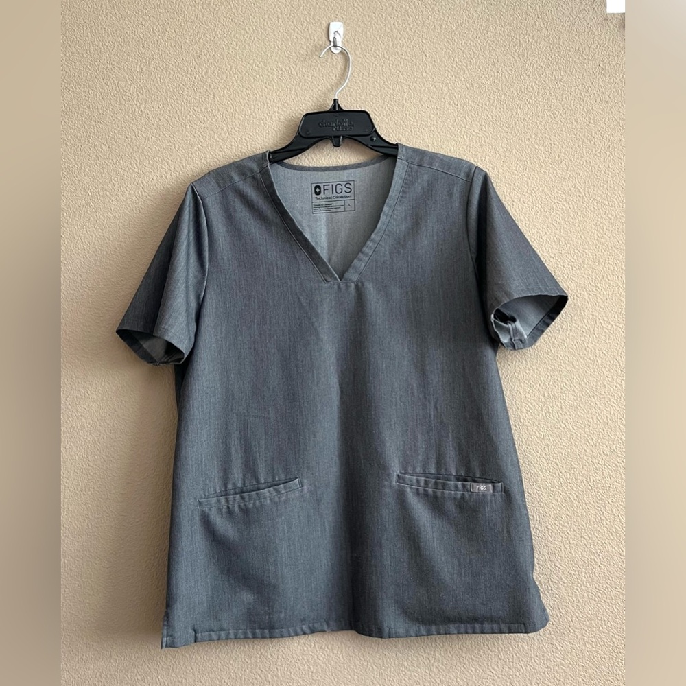 Figs Gray Short Sleeve Women's Top